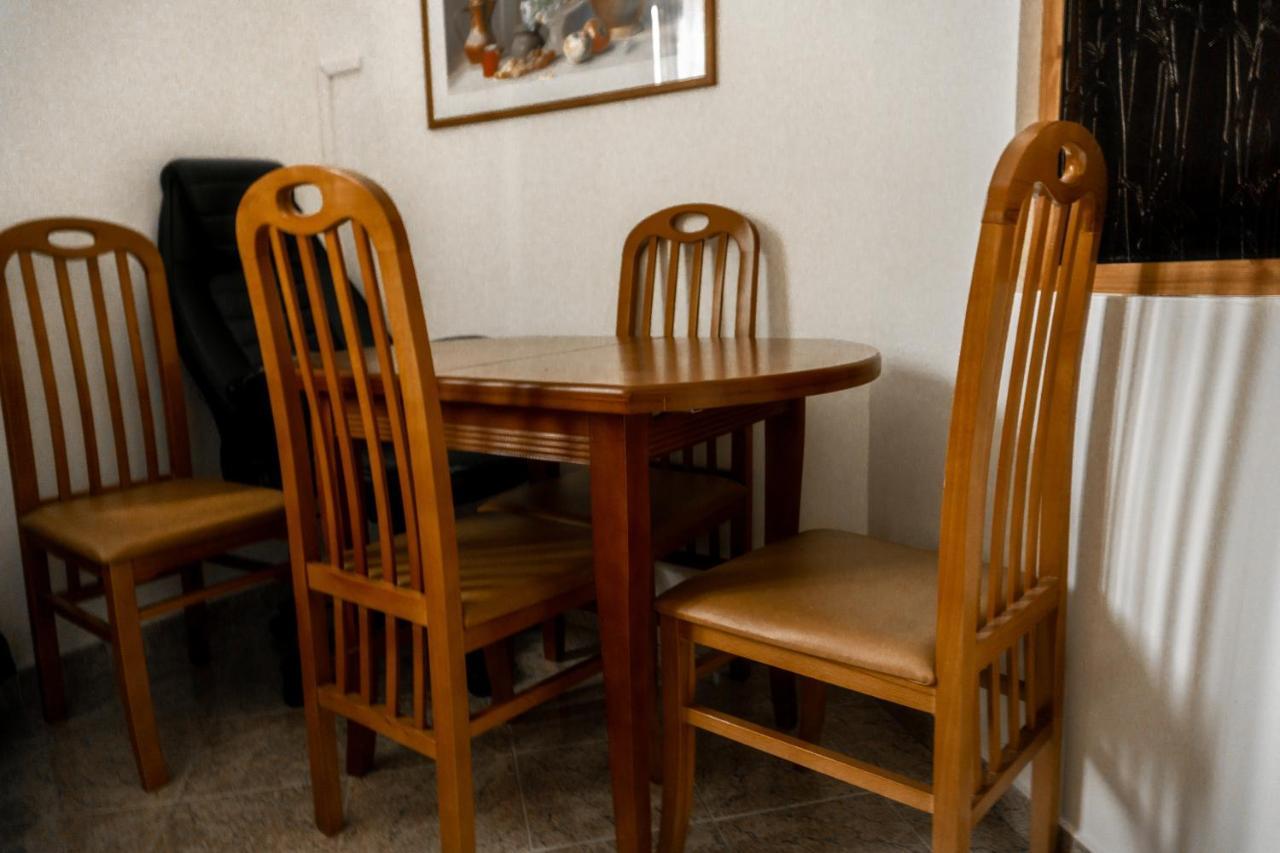City Center Two Private Bedrooms Near Scanderbeg Square On Shared Apartment 地拉那 外观 照片